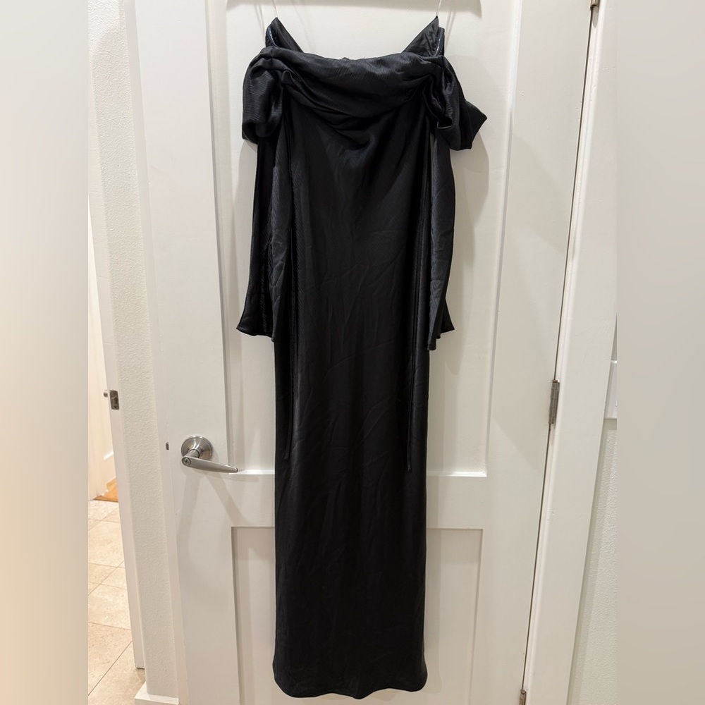 BABYBOO Selene Maxi Dress